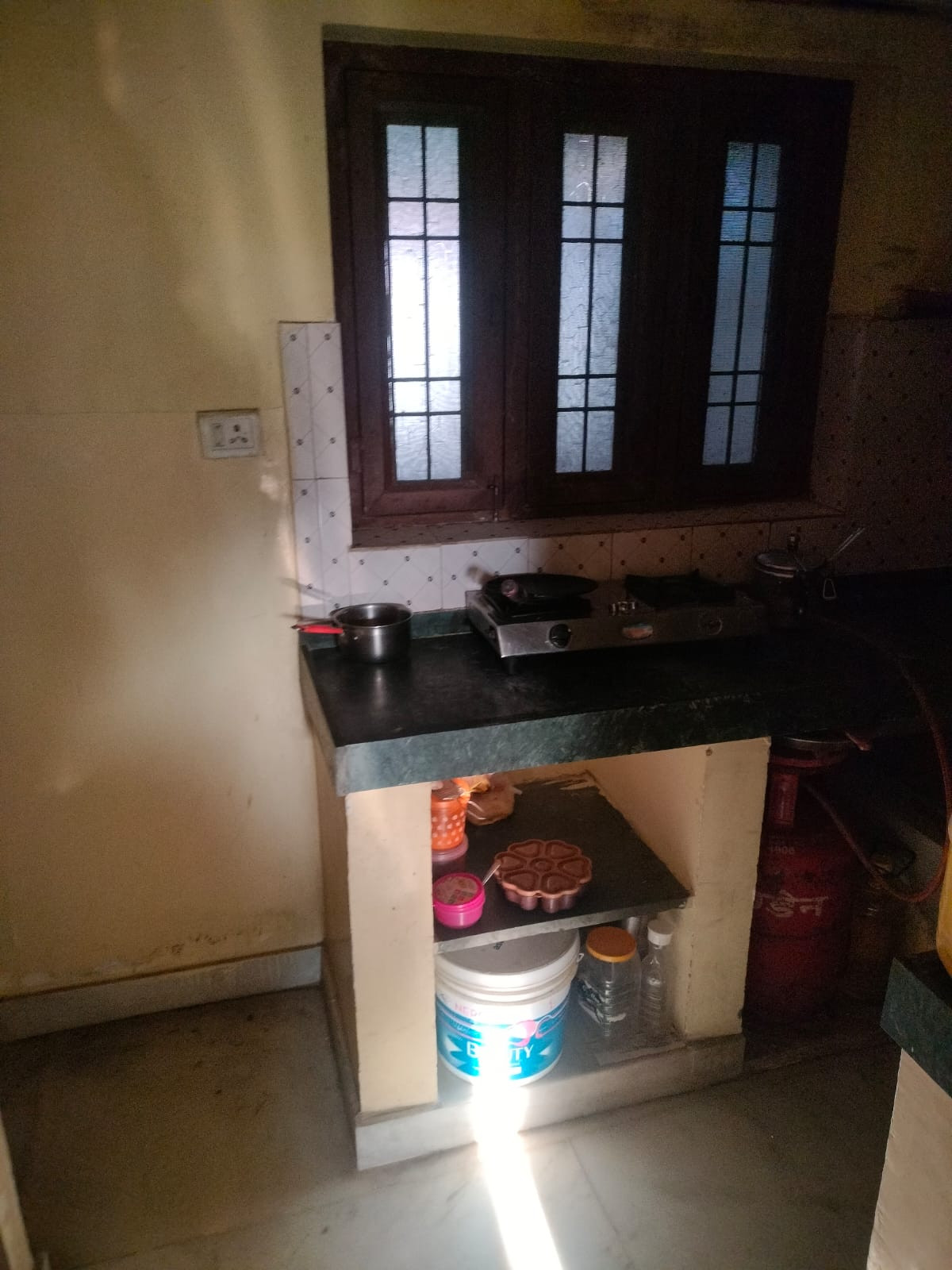 ROOMS For Girls in Malviya Nagar Jaipur | Rahavaas Dekho