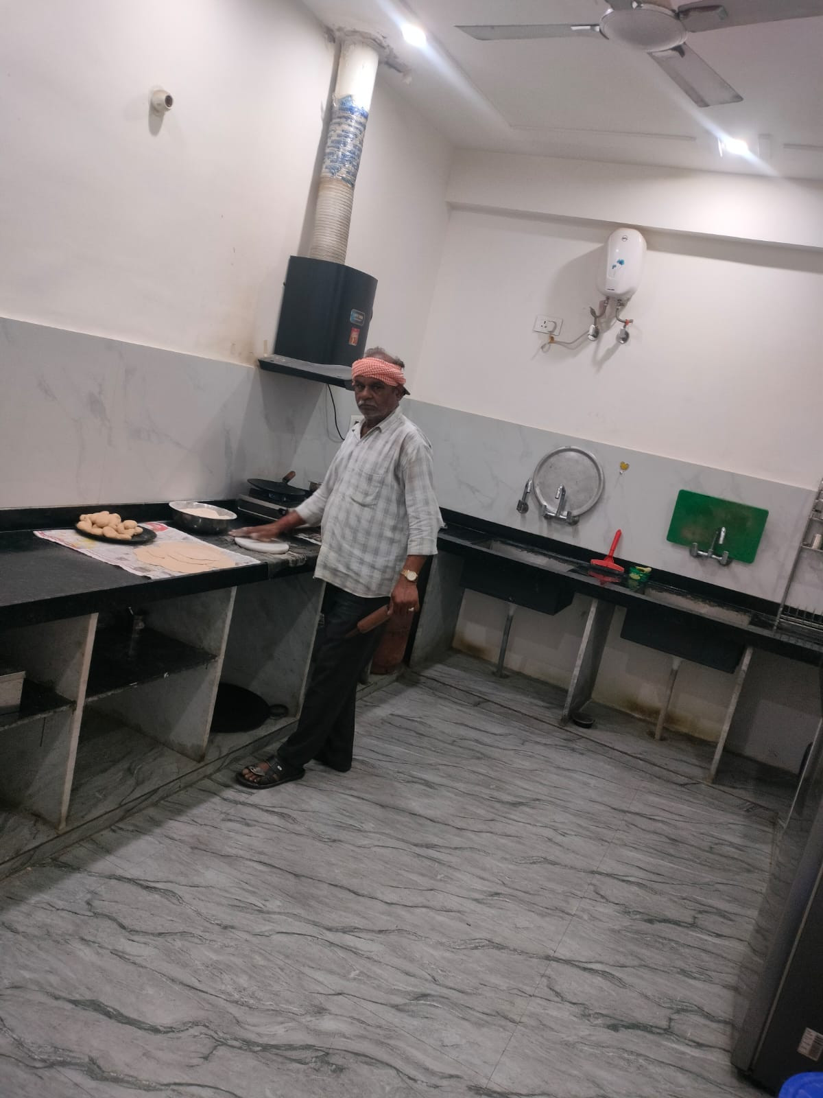 PG For Boys in Mansarovar Jaipur | Rahavaas Dekho