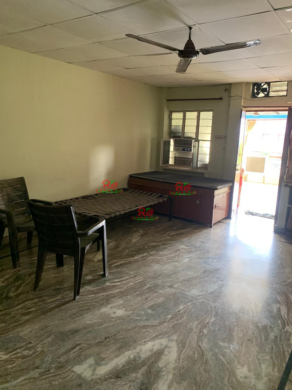 ROOMS  in Mansarovar Jaipur | Rahavaas Dekho